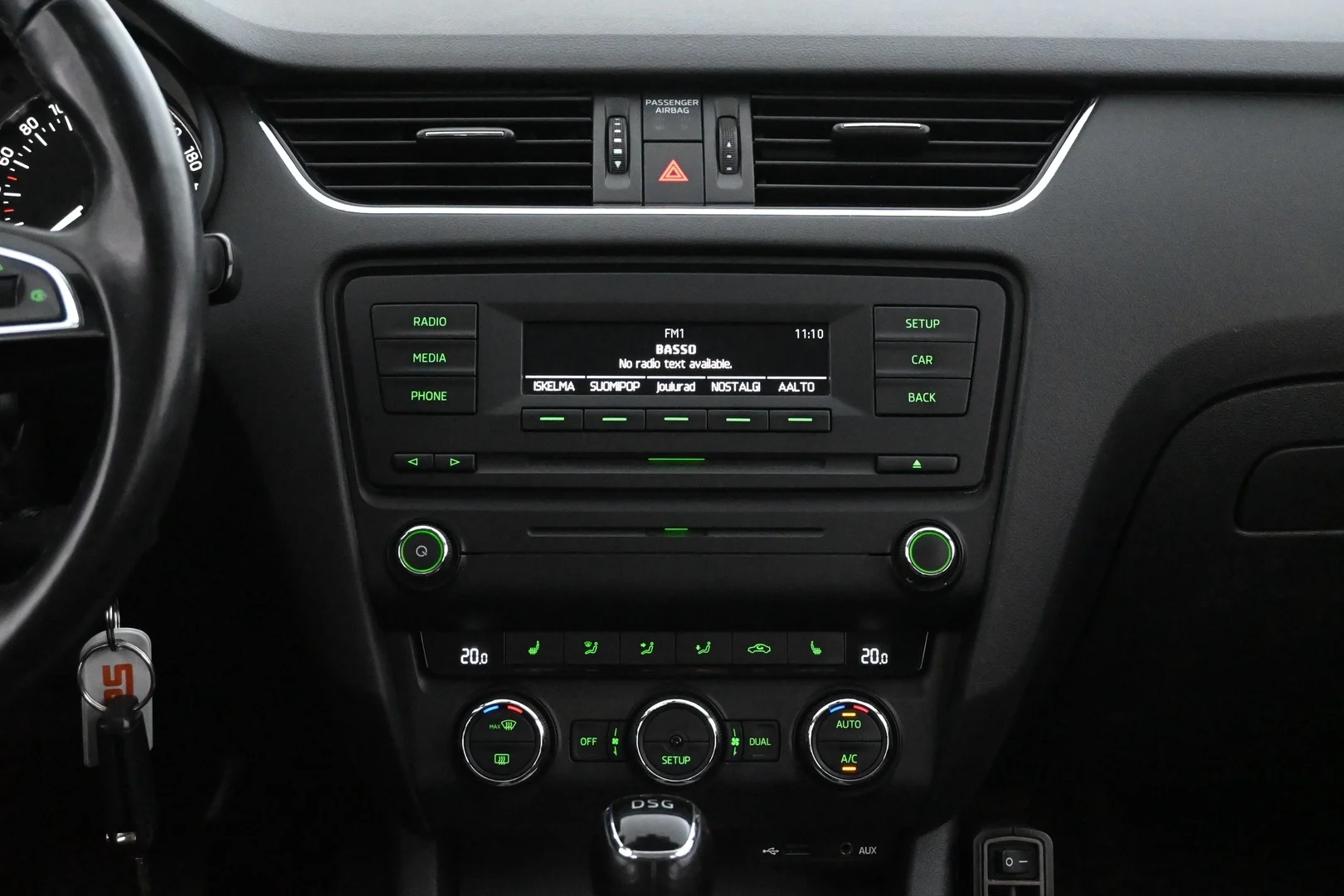 Car Image - 63QWKhyOR99r1KpbvjrjHJ