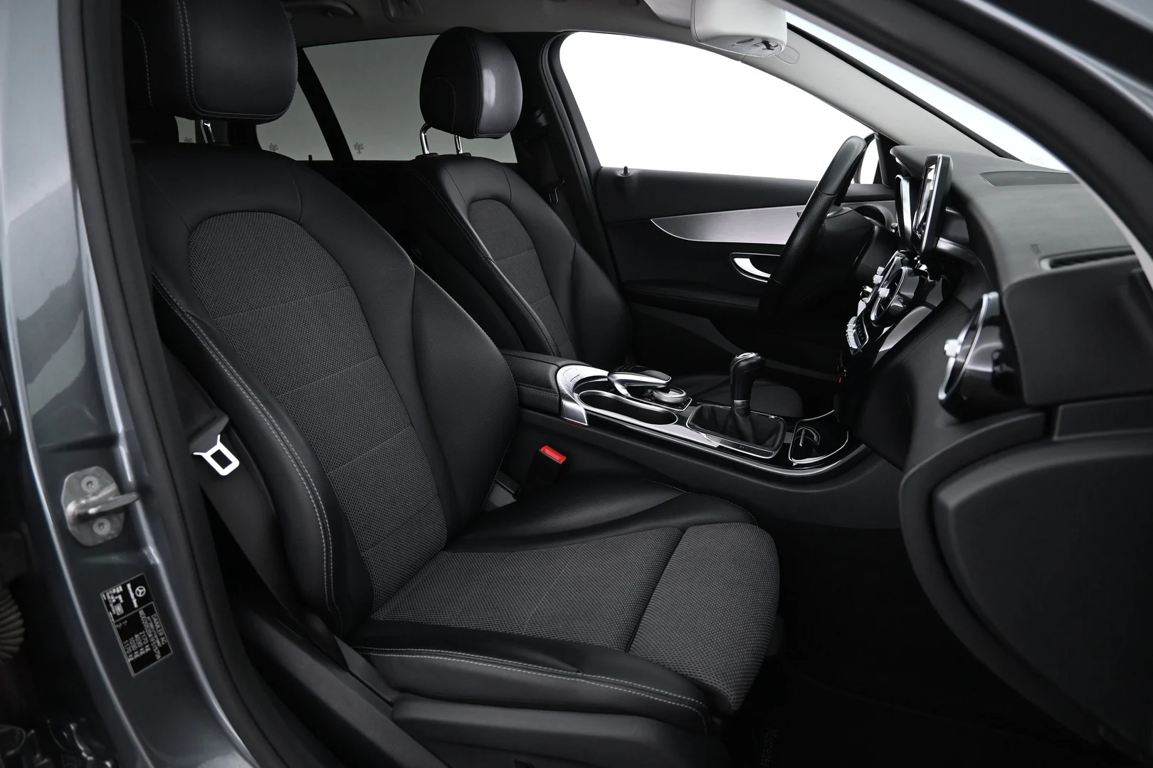 Car Image - 7vCJflPDz8YVoEScMIxAK