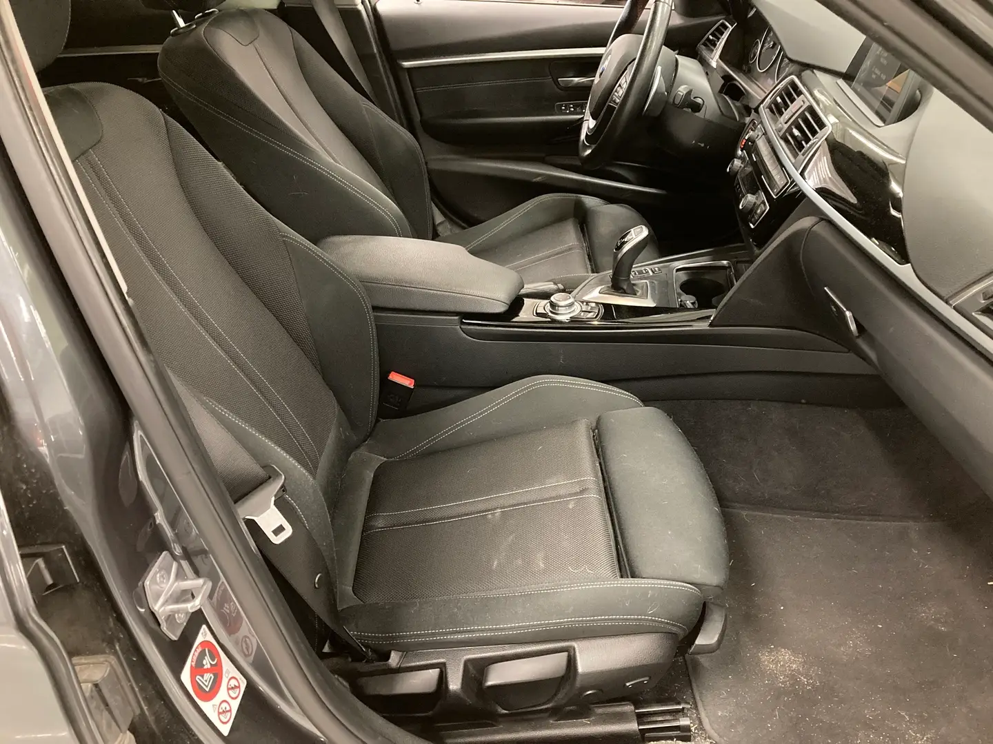 Car Image - 7jWSxeudiB5QsE2Hm0hgqS