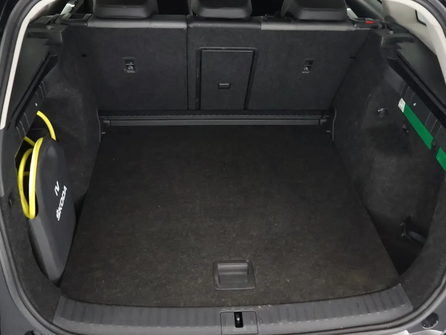 Car Image - 2JqByYEg08oJjbGiXCUdEd