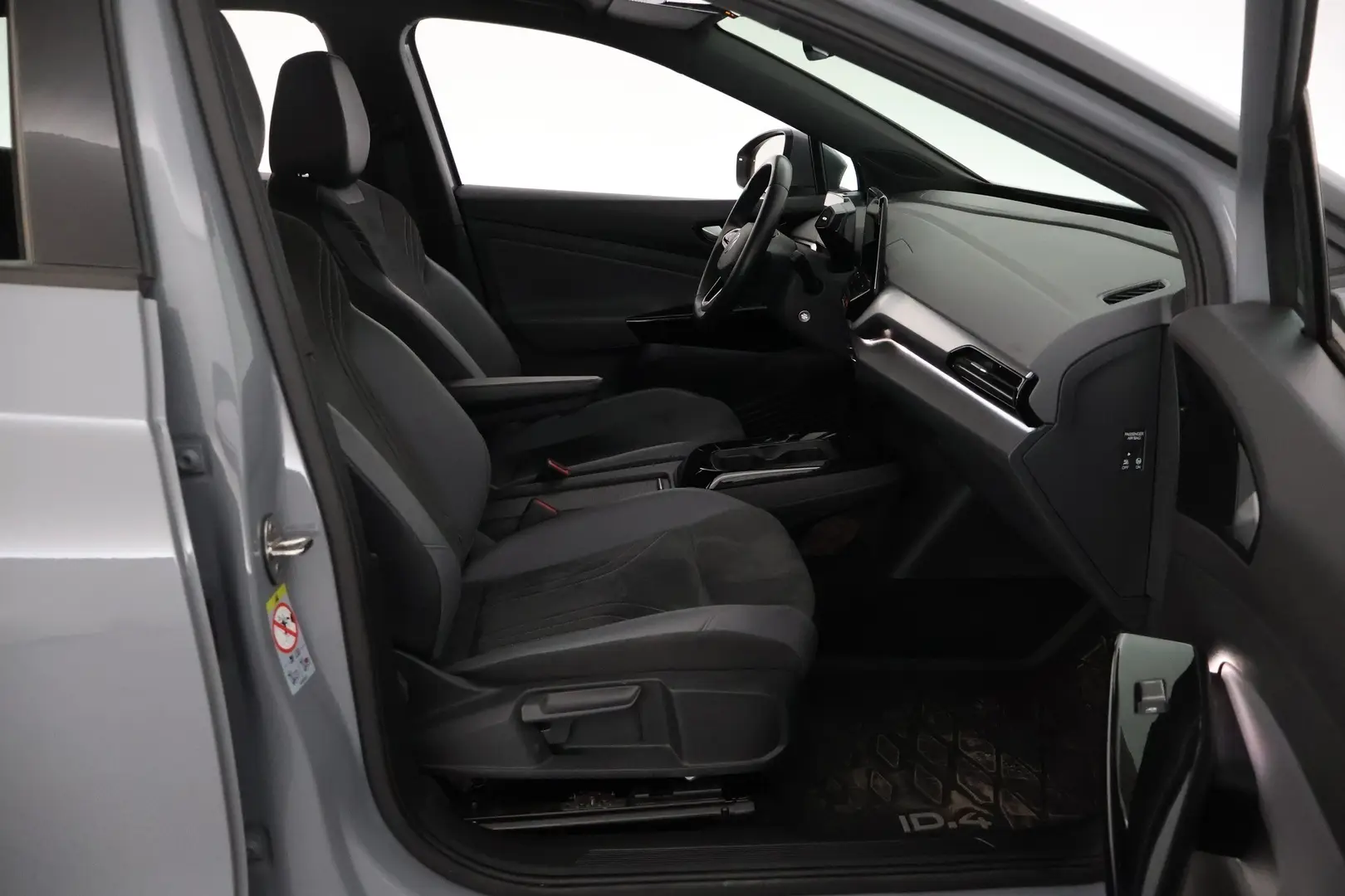 Car Image - 5jx8pfB6kaYn7hBNAAY8vM