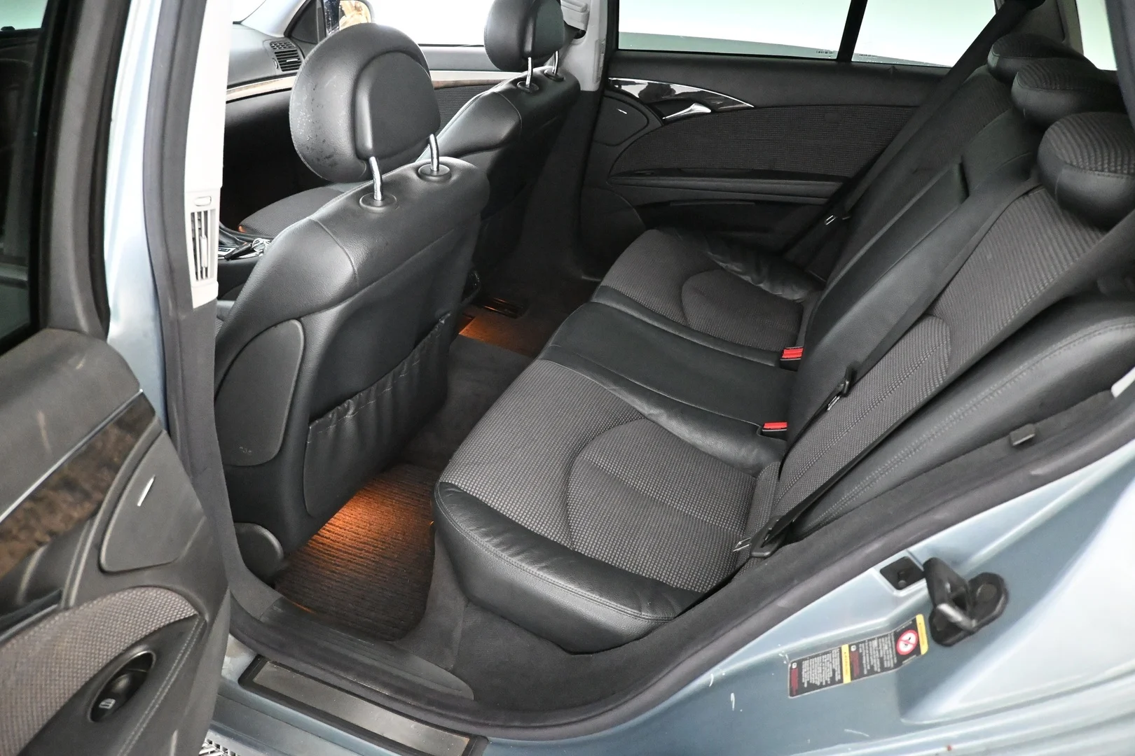 Car Image - 3xfbozqnKlU0rprmJzFORn