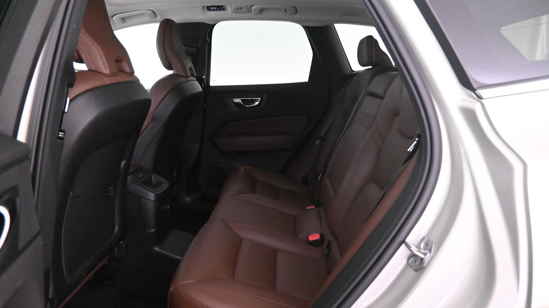Car Image - 4sblbxCNTAL3DSN5q0mw8P