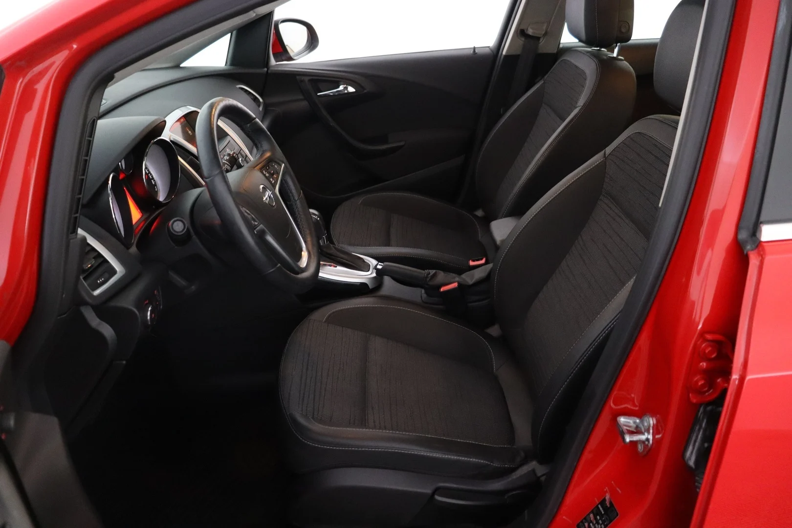 Car Image - 4wgyAS8s6PJ6fxWBNmkmhi