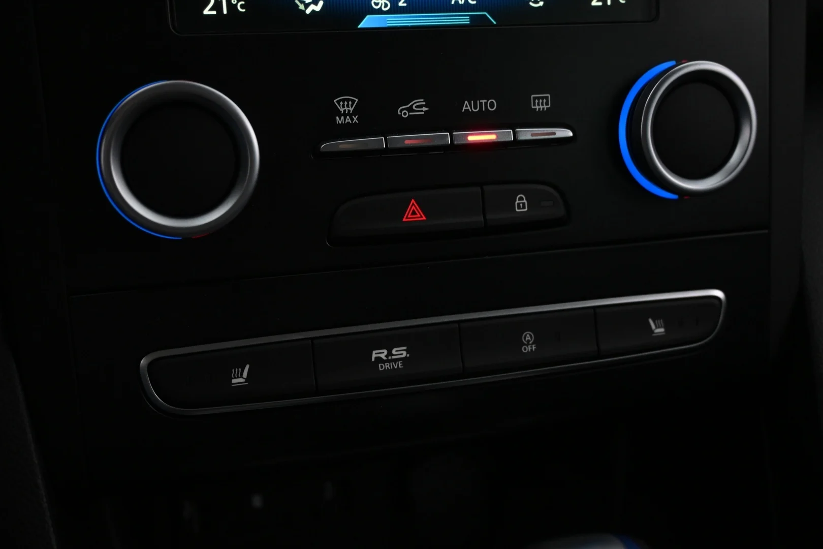 Car Image - 4gEe0PoxPzkaSqK9IxJcUV