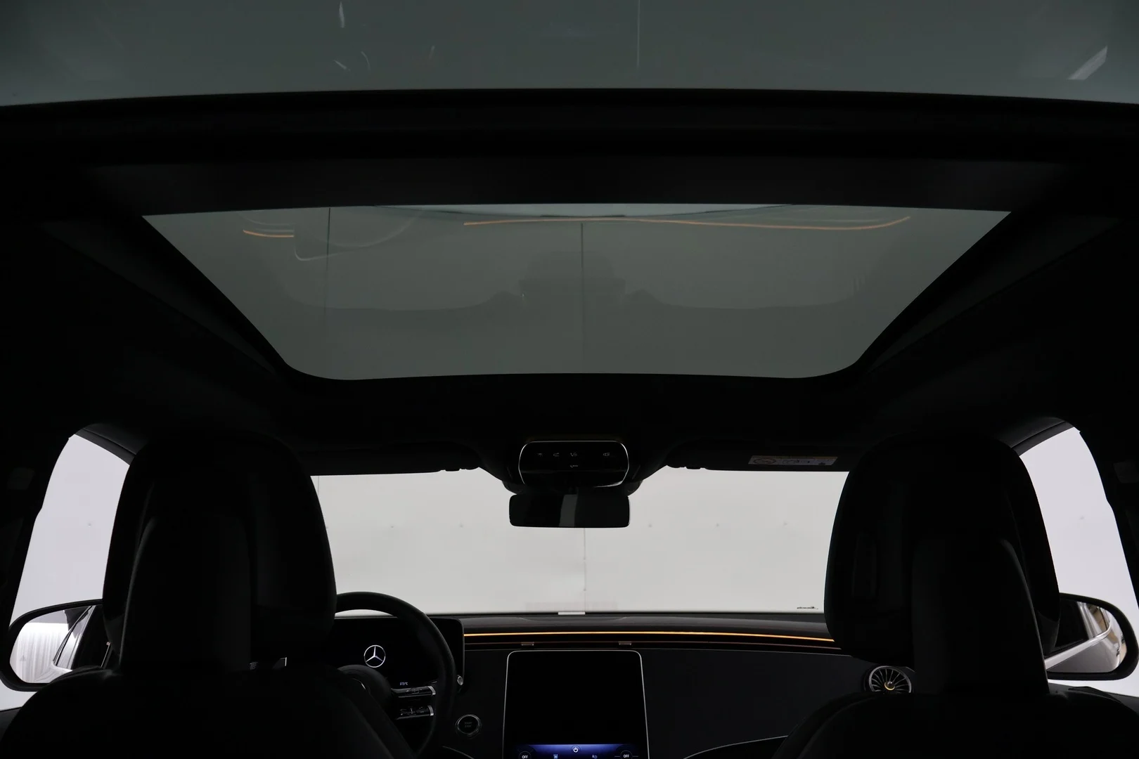 Car Image - S4fRR5XwsjANLWshlBZy6