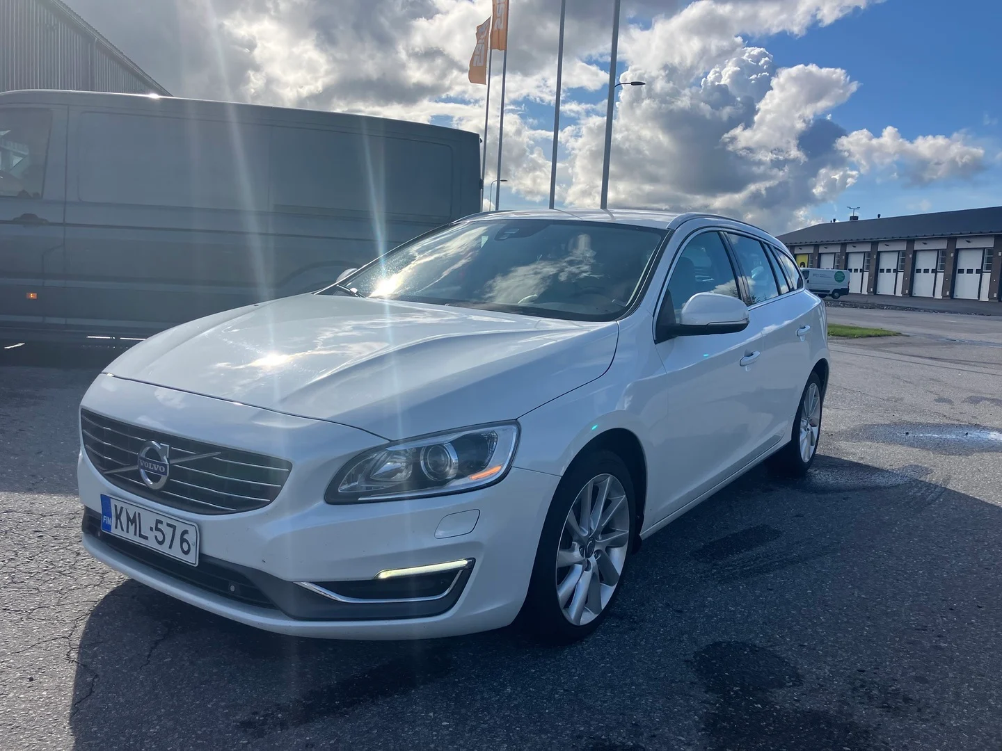 Car Image - 6WHssaVUzh27DWQj7yh91g