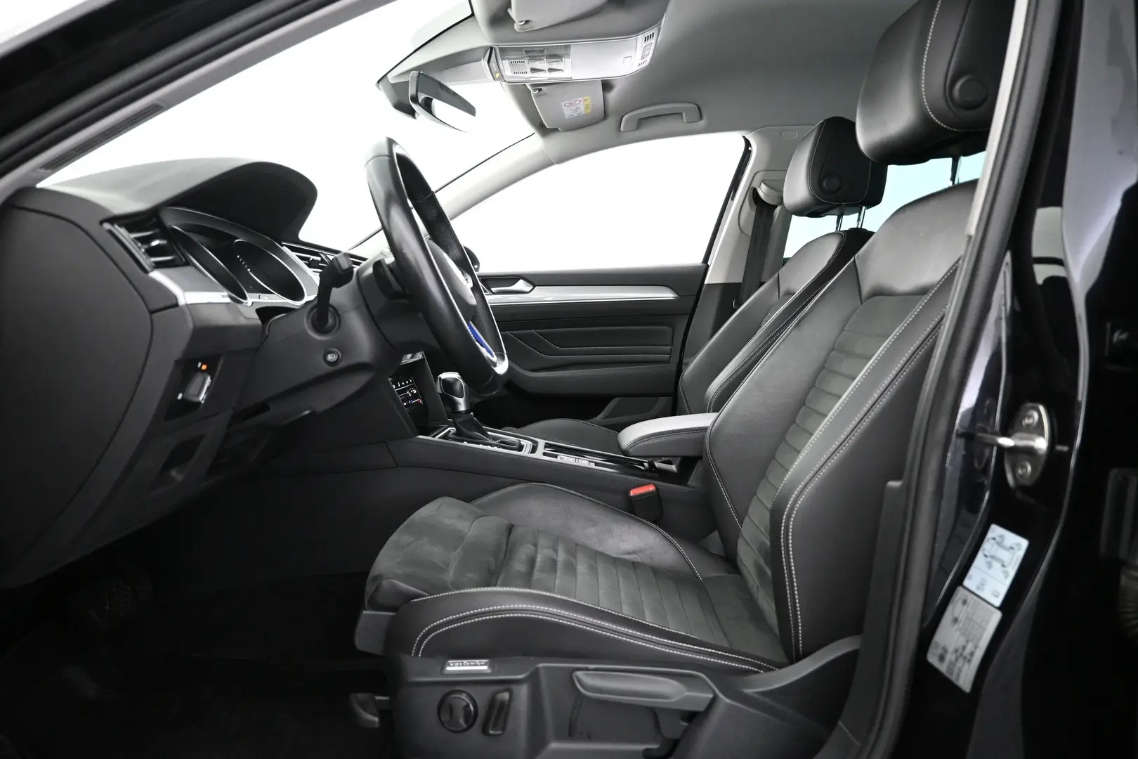 Car Image - 2RwktdmejlhuqpHXK53ikB