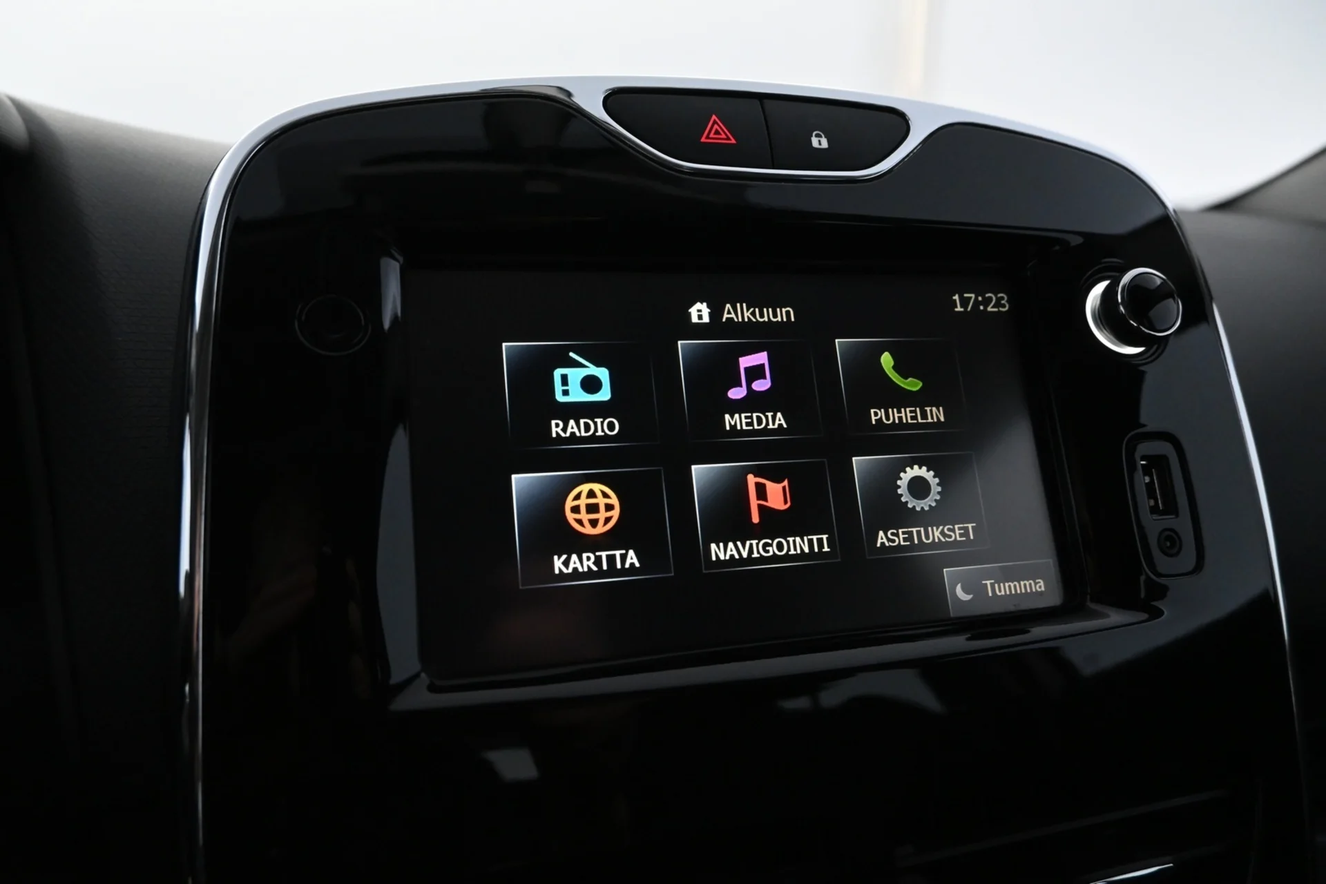 Car Image - 2zEkjIQlMg8DAaJ3yujNyO