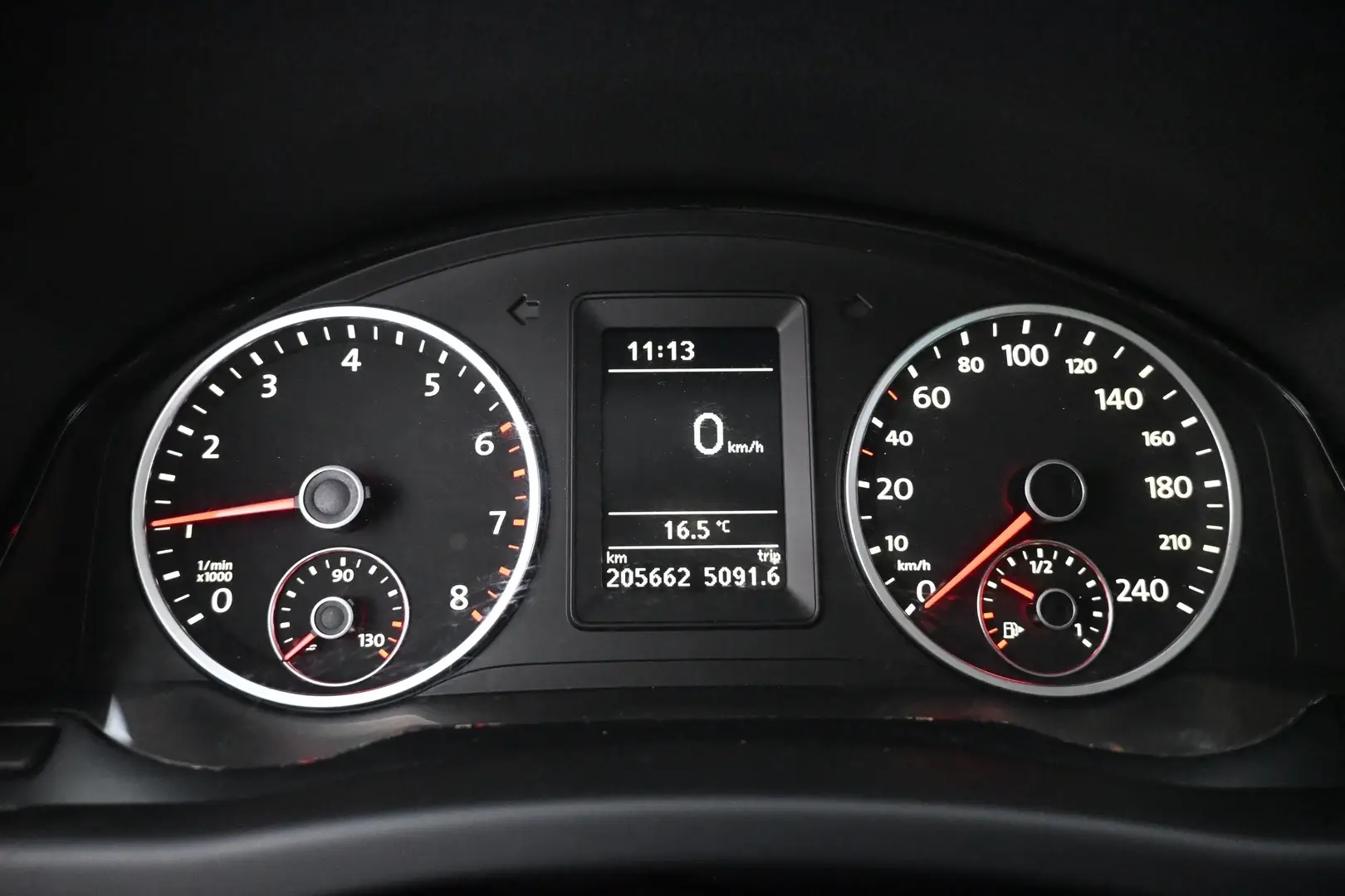 Car Image - 6TrG6ORZfoO1hi8wFGJzmf