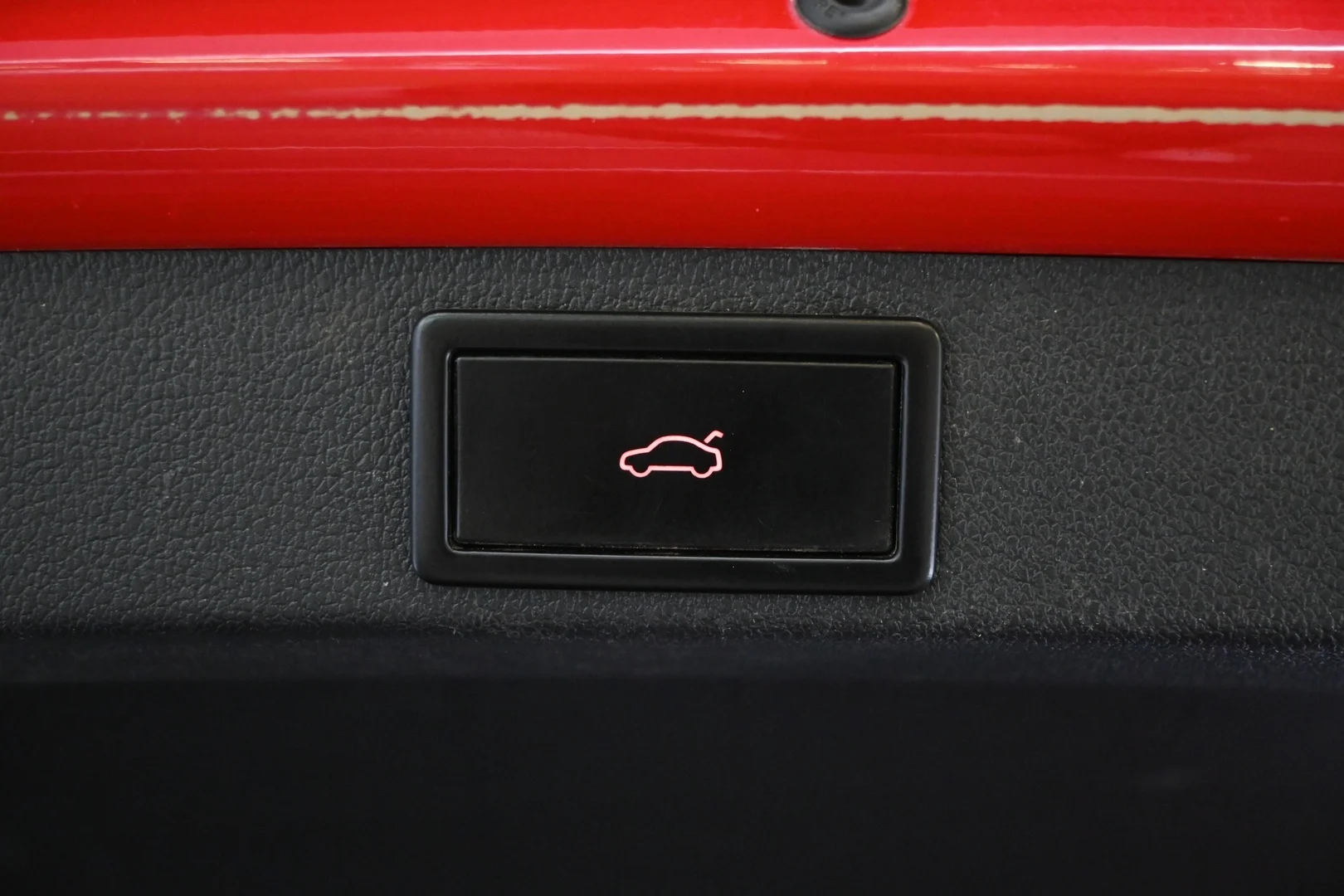 Car Image - ydANVvr6cM0lLGo5aFt07