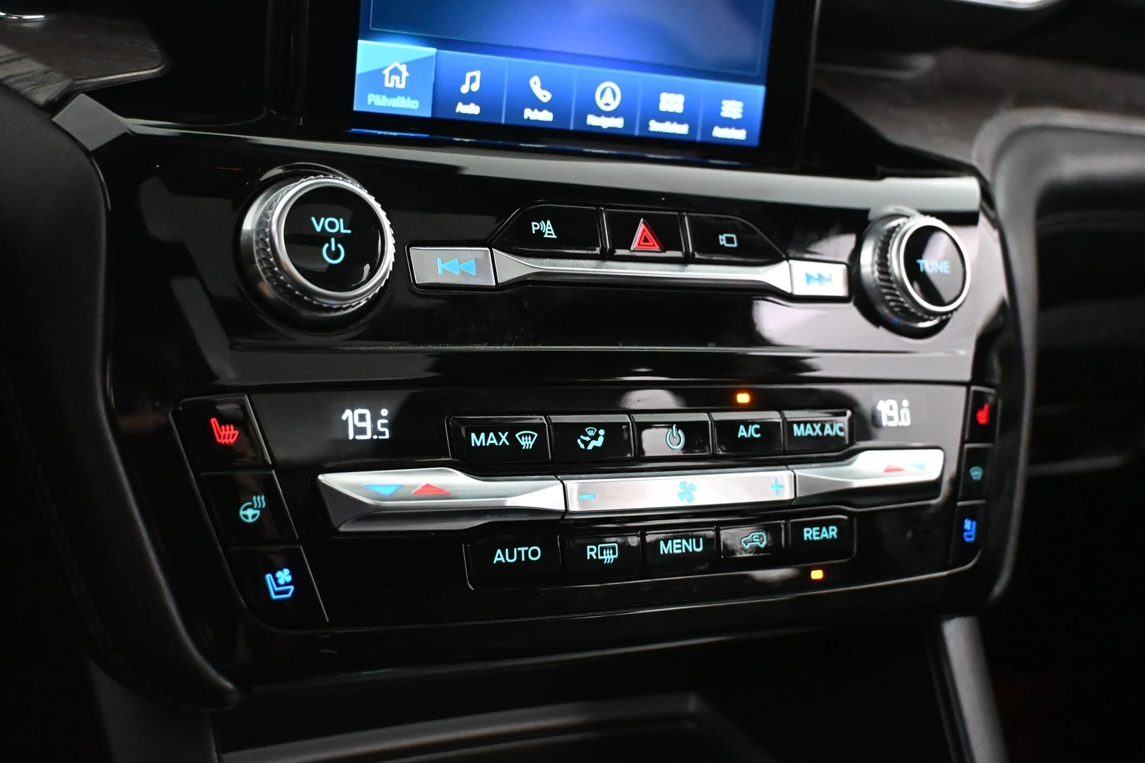 Car Image - 2CzhtYC7mjHMNw6c4Md3LH
