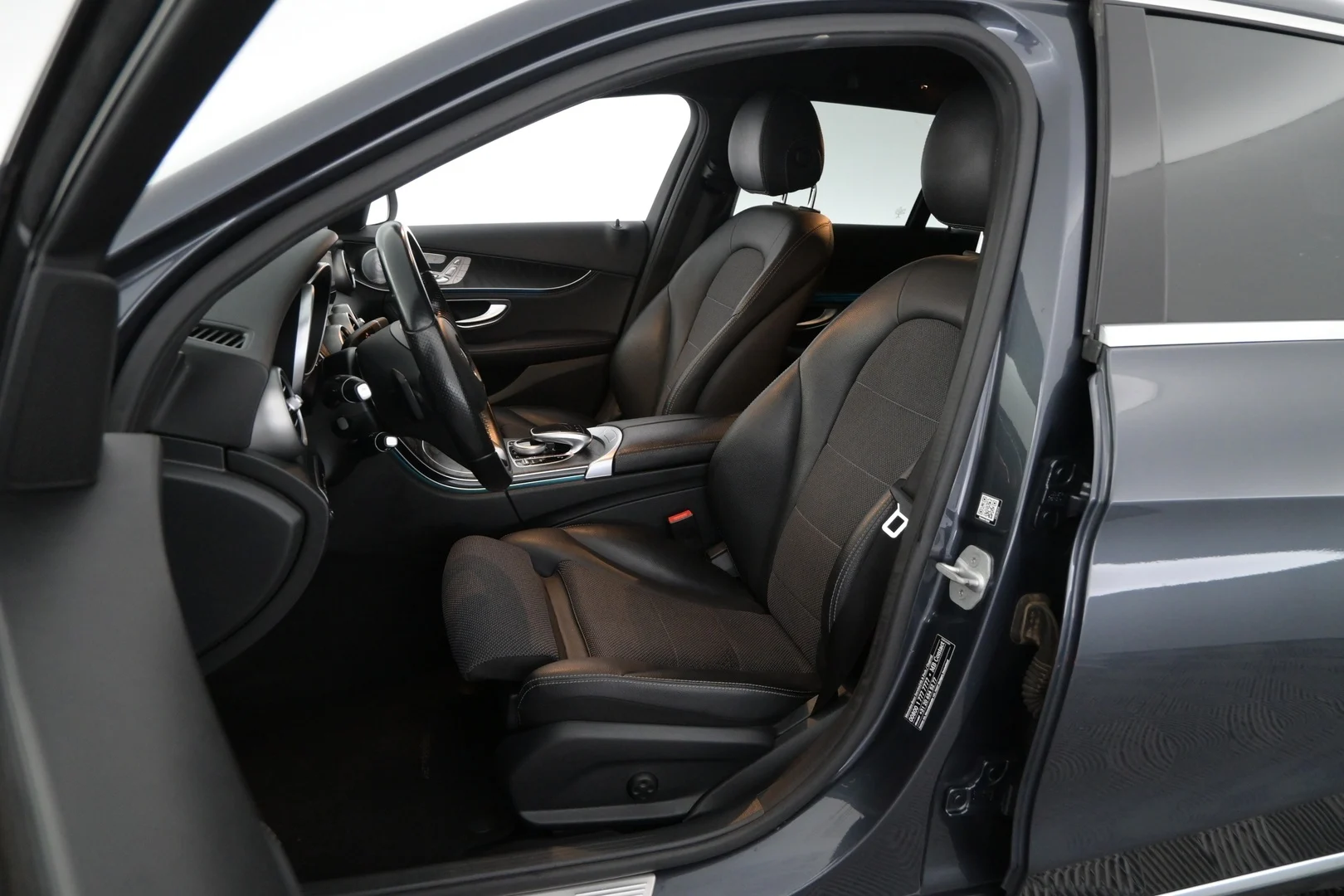 Car Image - 3ziQ6Vra2fwhmwEvHtXMRg
