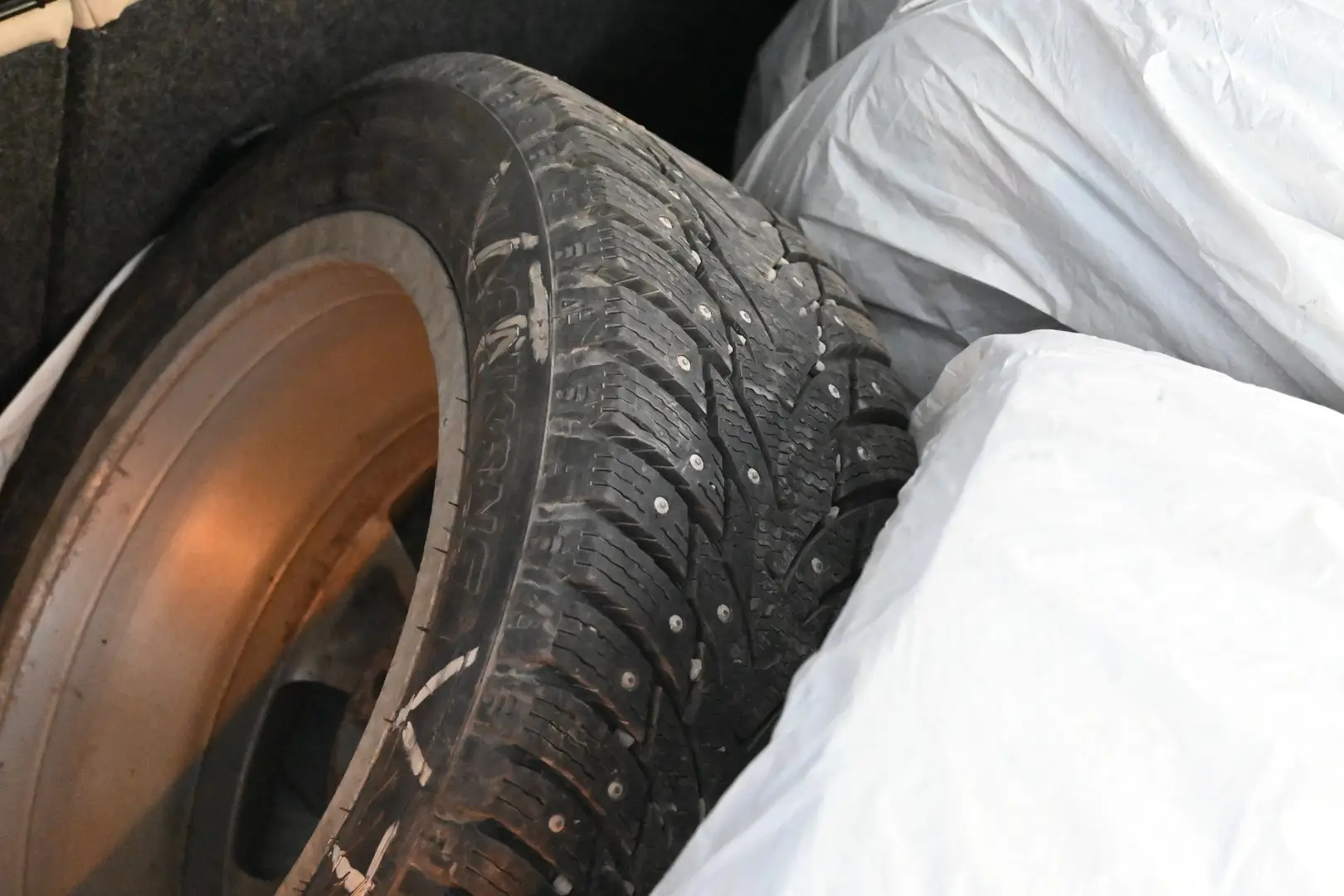 Car Image - 6CzBRh9jLtoqnTnJ8Pdc8V