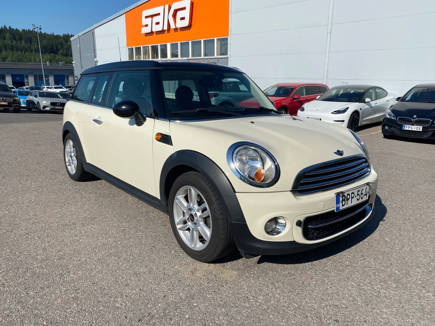 Car Image - 2tA2jxMRtGxoZJZMW5vFSV