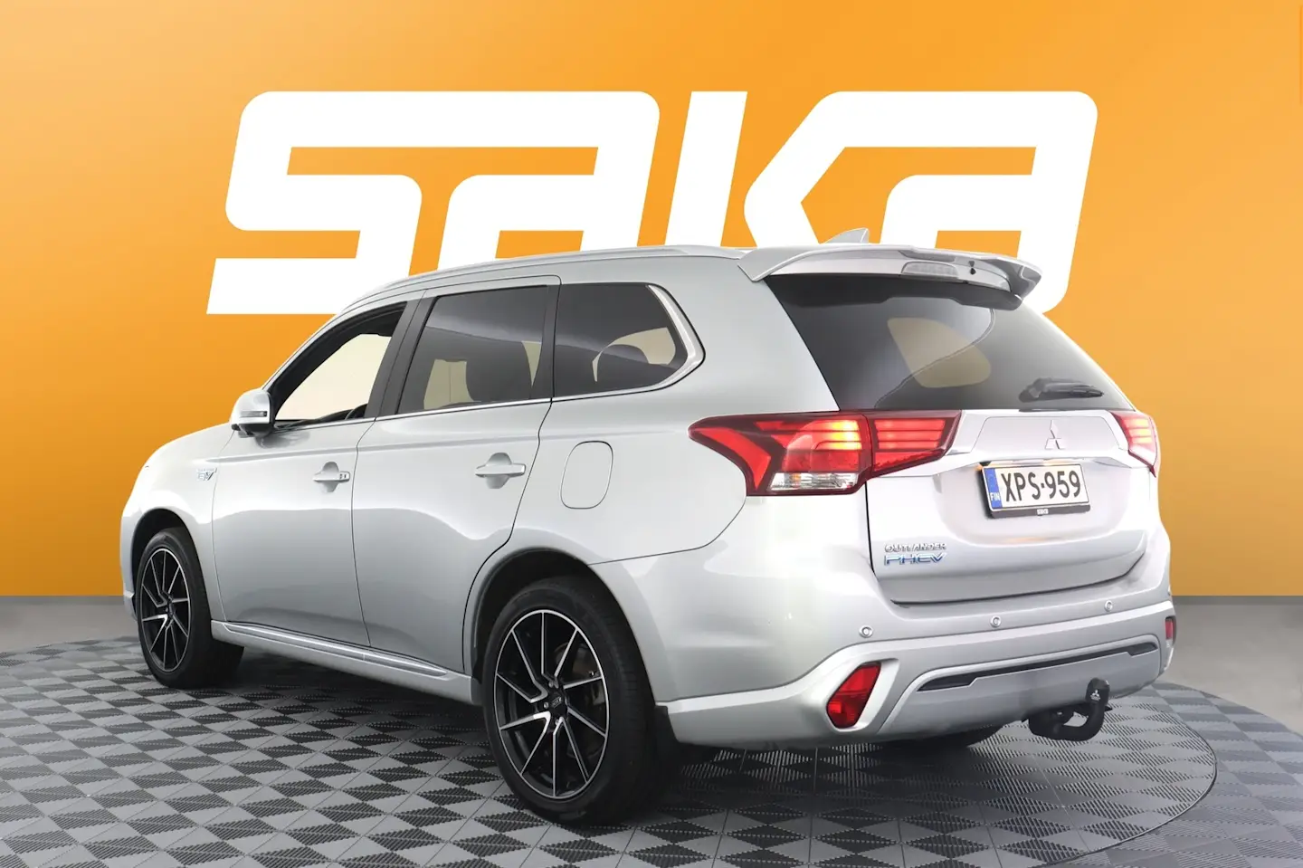 Car Image - 2TA5R7STDHfC6N9dbr8L6S