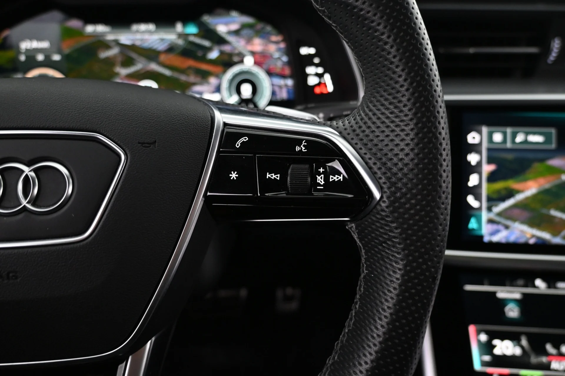 Car Image - 55eynRsJTzkmYz0XsKfLBz