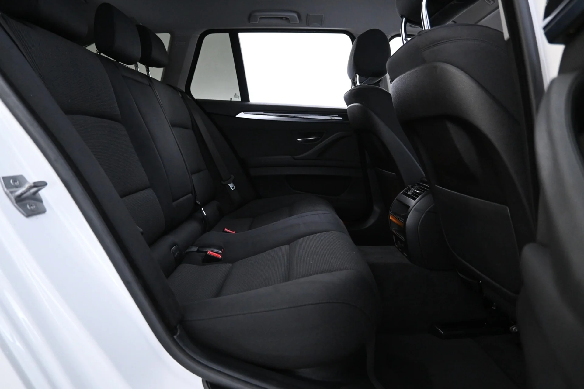 Car Image - 7yYumTQoLBlTIUrrbDQWEu