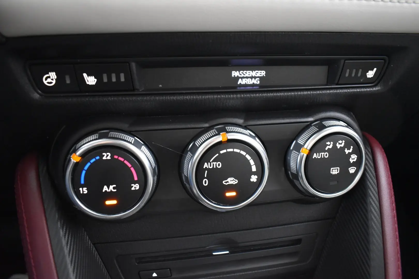 Car Image - 7CT8sakfx6wQki5Lsbk1hq