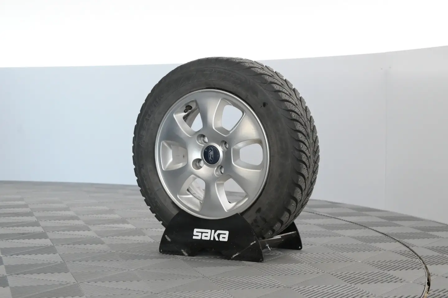 Car Image - 2dXOcY0tPDx7JM2zI5IndW