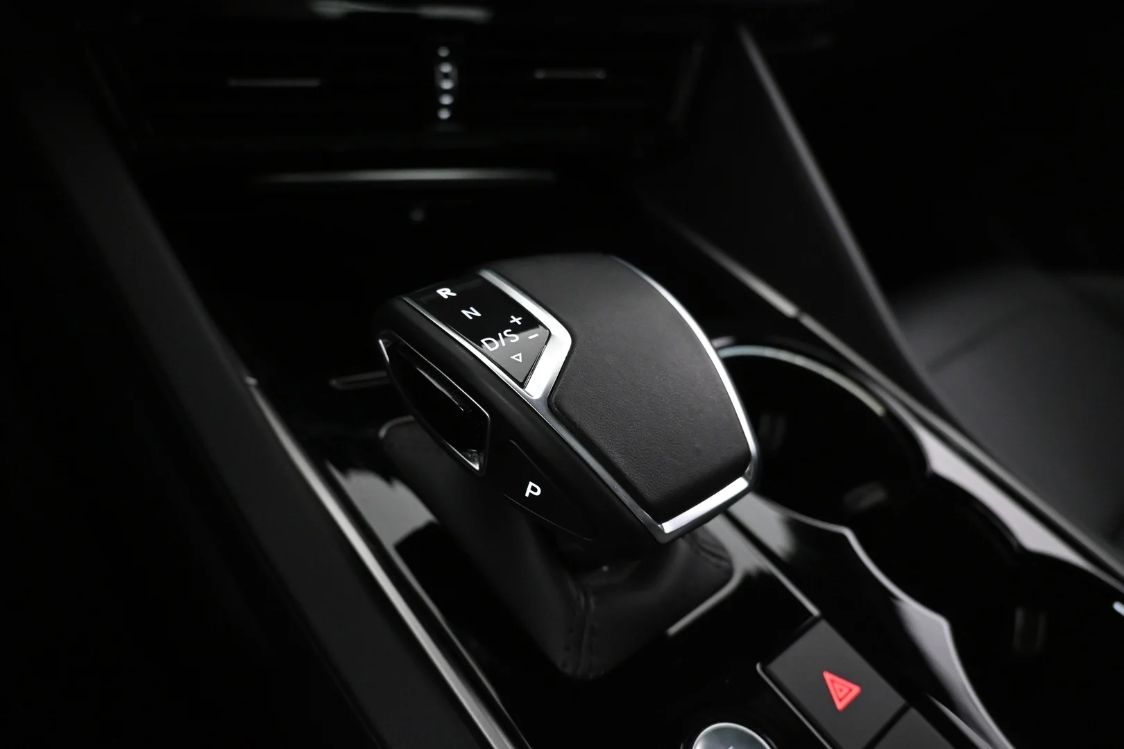 Car Image - xIbrs6Aqvi6sP9Q4q5UVr