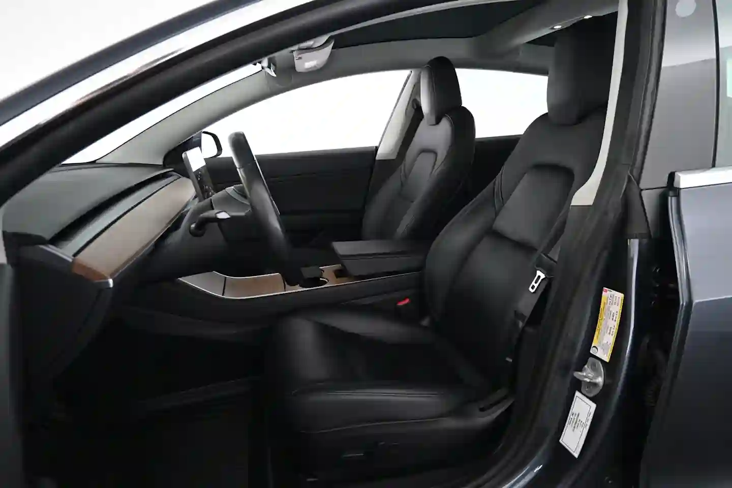 Car Image - 1mUoys1Qr3RLBb1gZsPgmQ