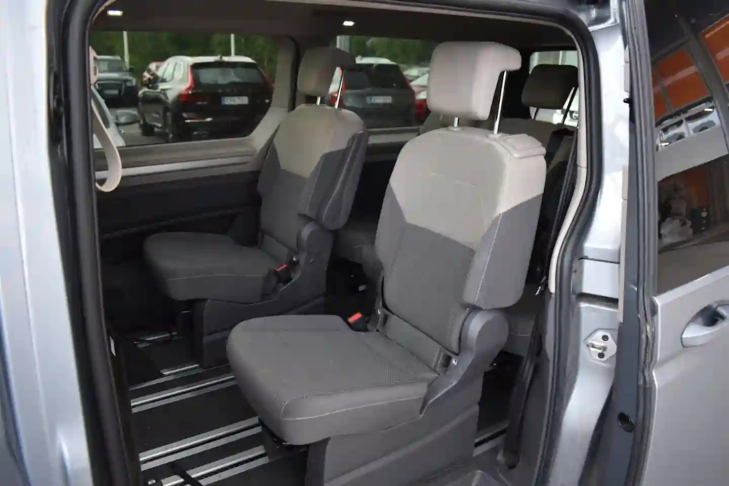 Car Image - 2hL8vHVvzXNS3tMpY1yJwM