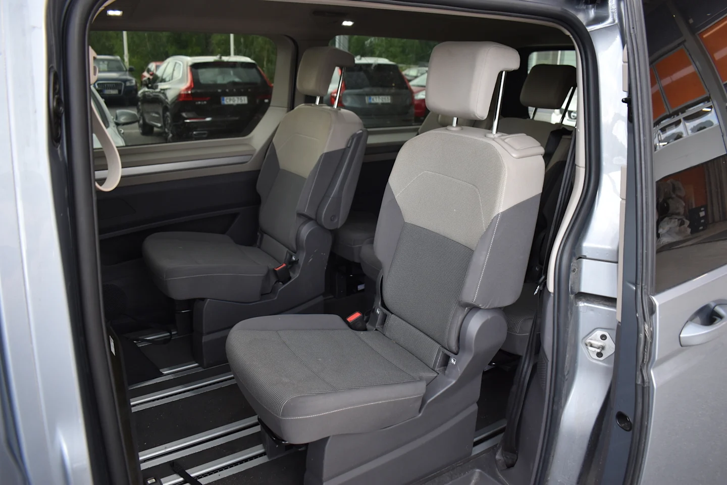 Car Image - 2hL8vHVvzXNS3tMpY1yJwM