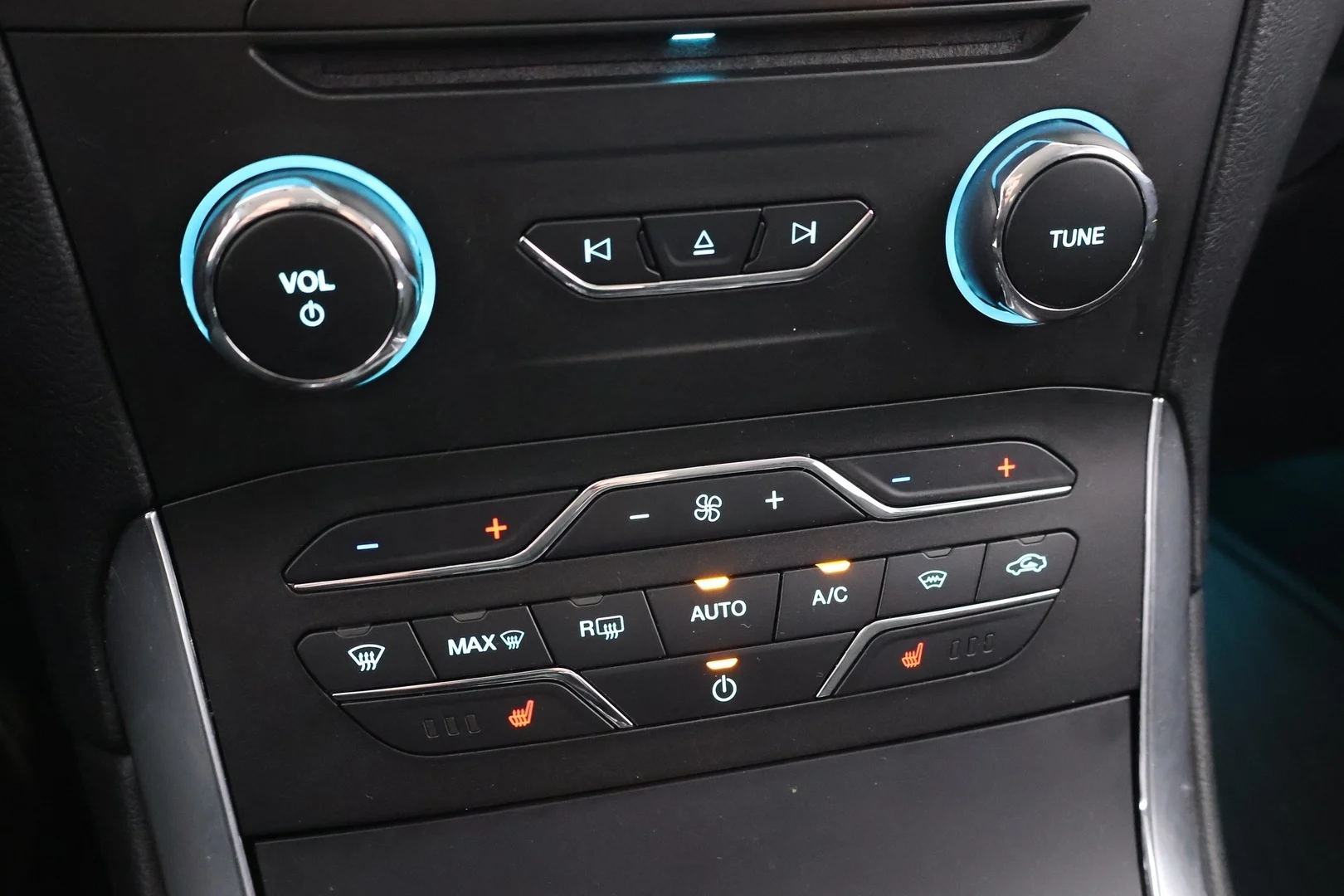 Car Image - 7DyZQlF23VlYnXG1WW6WCt