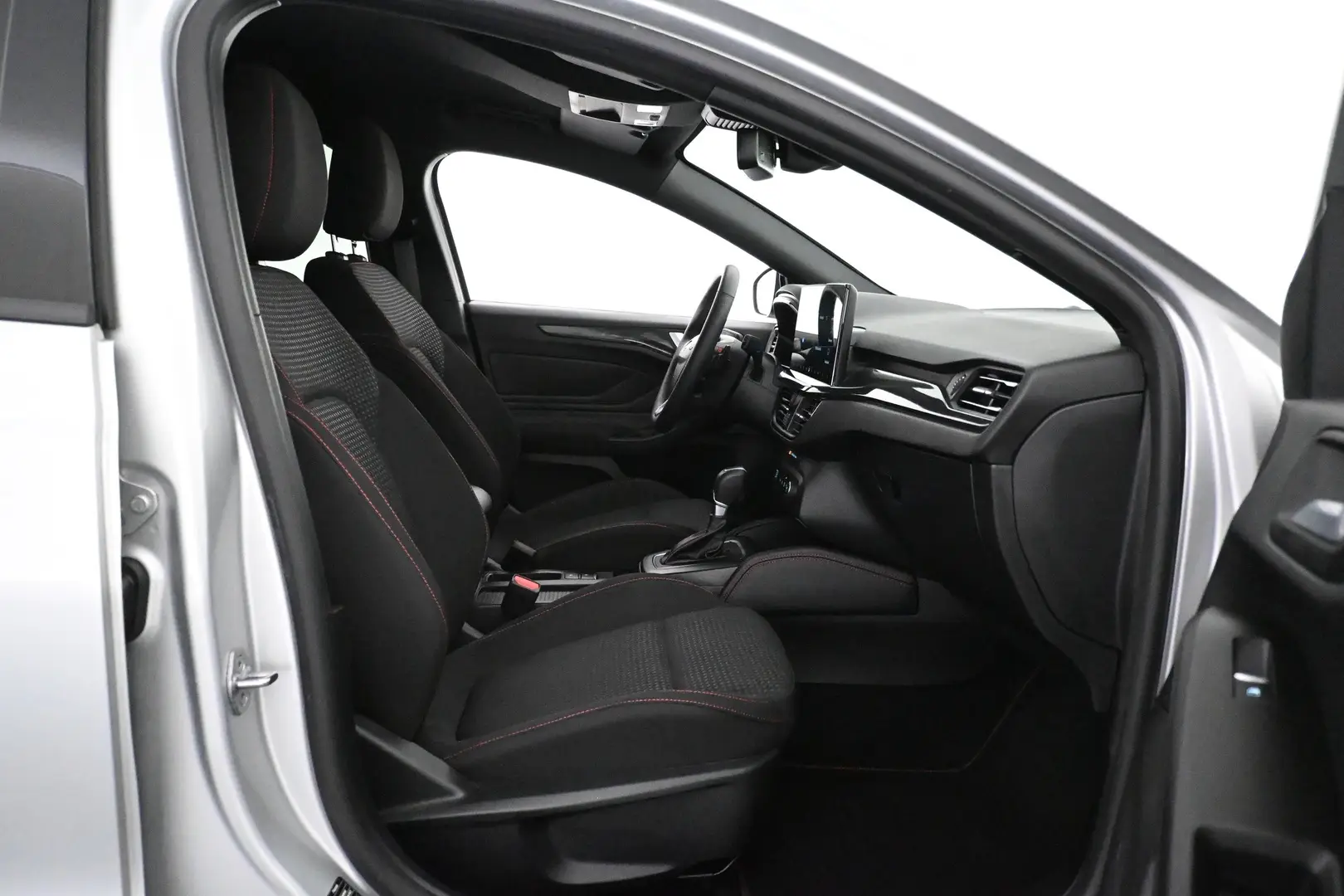 Car Image - 4MML5MdcpHuyxbd4XSNynE
