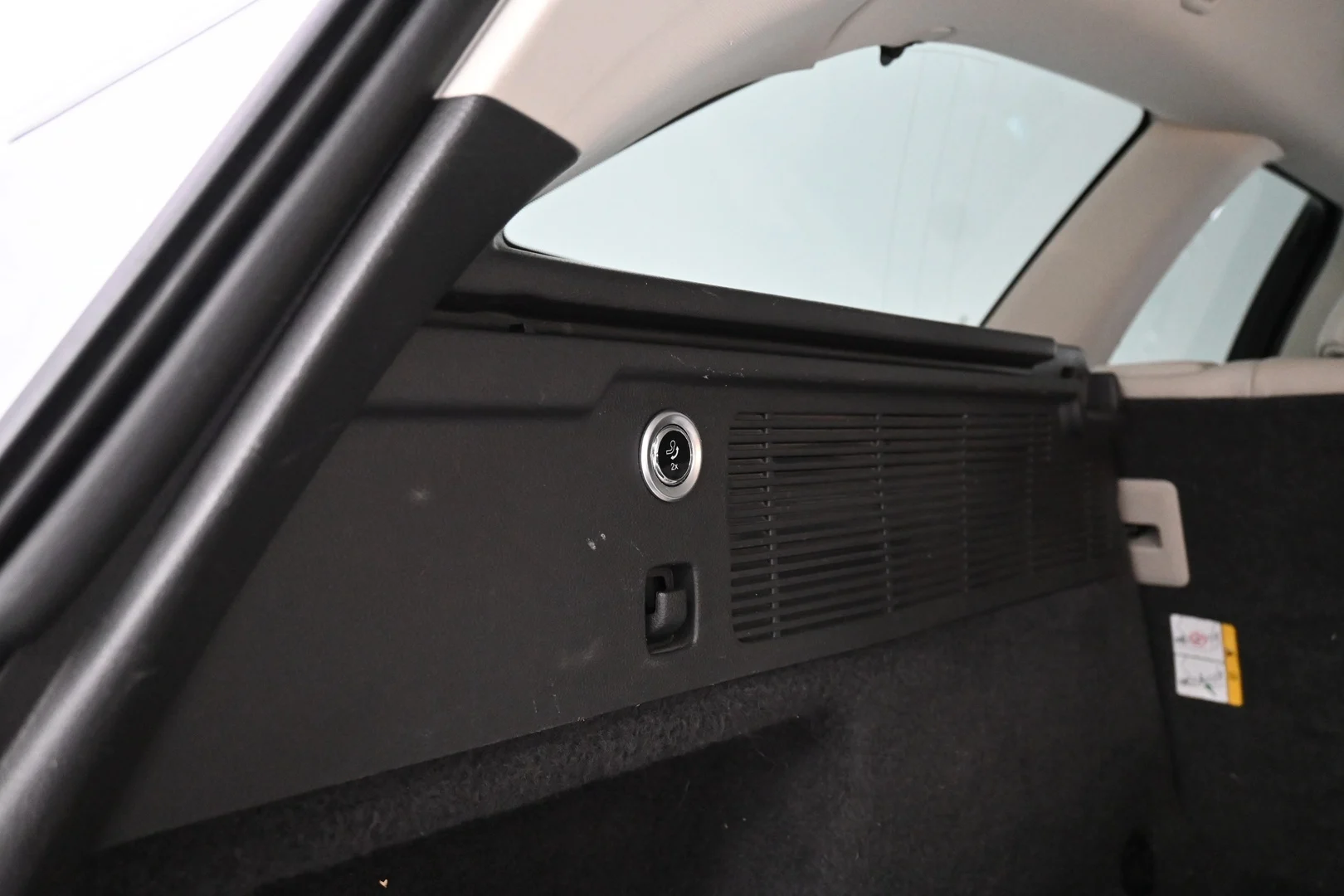 Car Image - bT3wZ27TtceL7gD34Y1rc