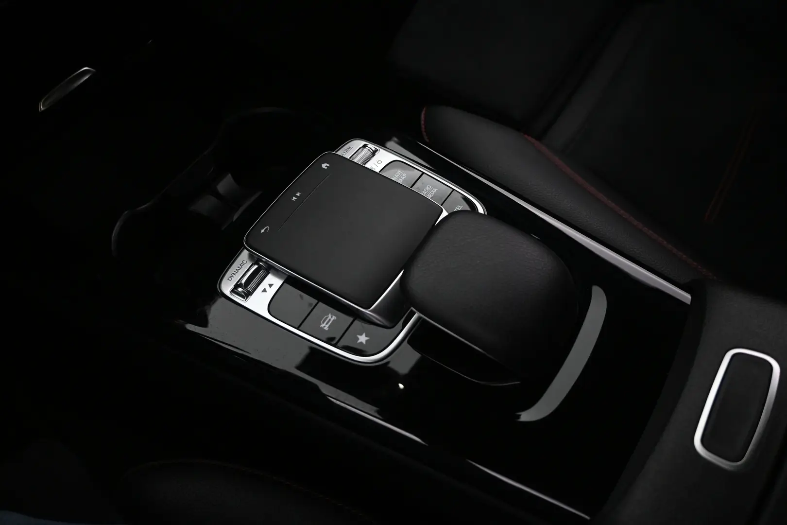 Car Image - 5f3X2RBEfevtFlynzcjPIp