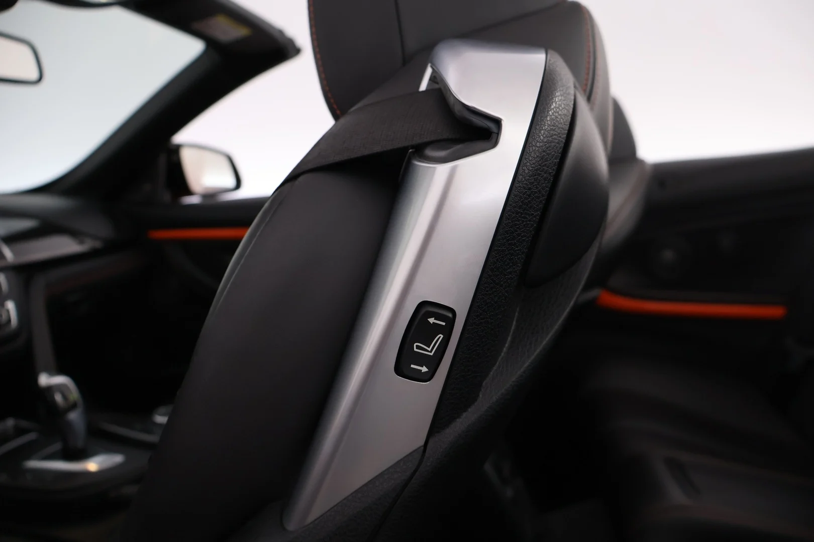 Car Image - 5iIZqgsZ1fFSkLVGbjc4E7