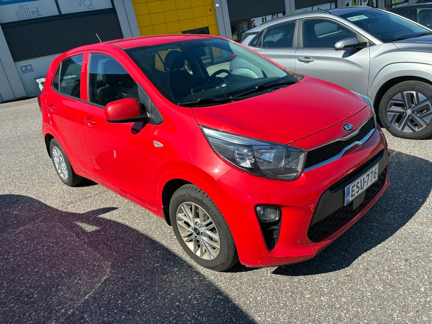 Car Image - 3pzgV9hagNEL8yKUnjmXVy
