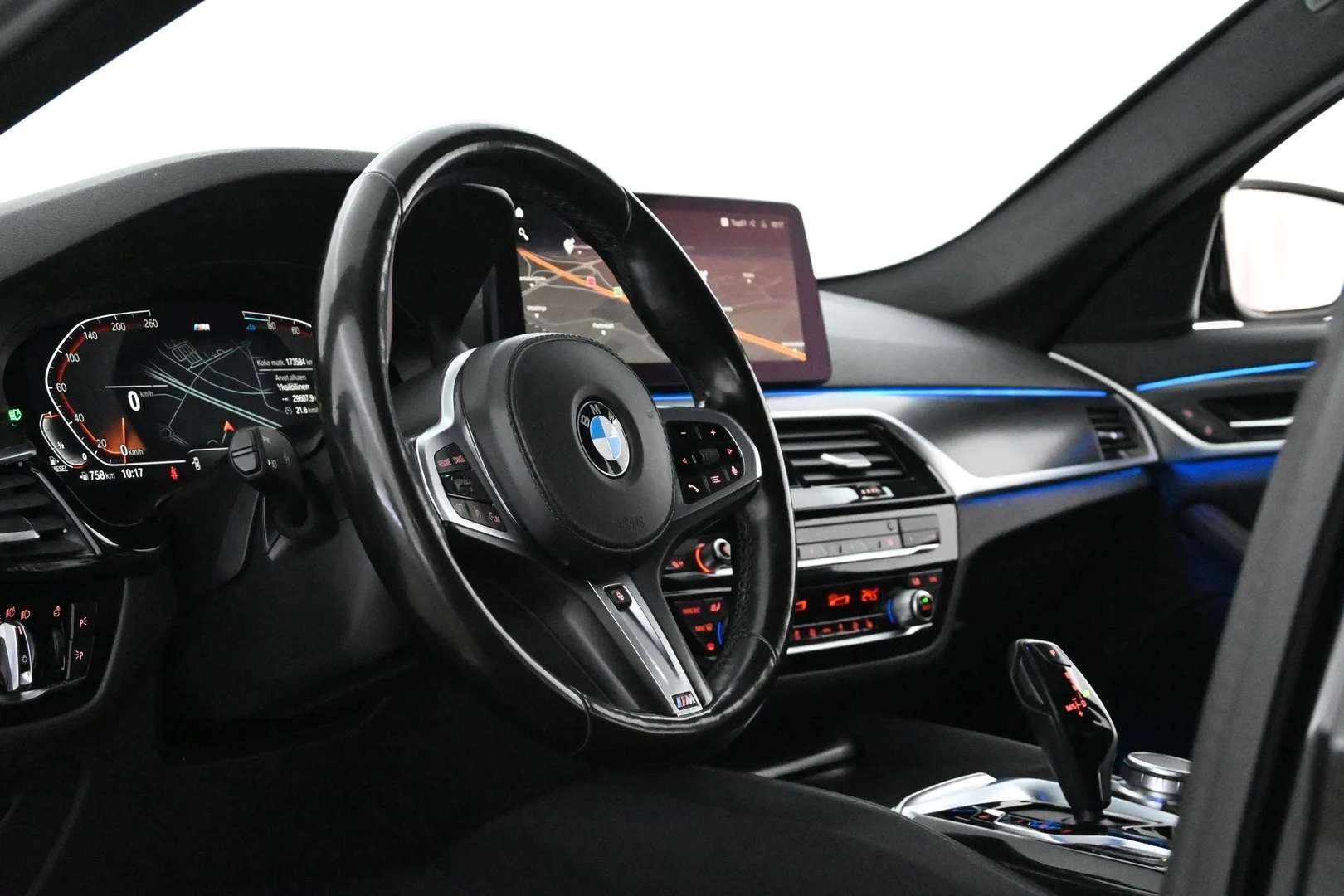 Car Image - 4D7ZVxXGTz6r8SPDL5Wg8