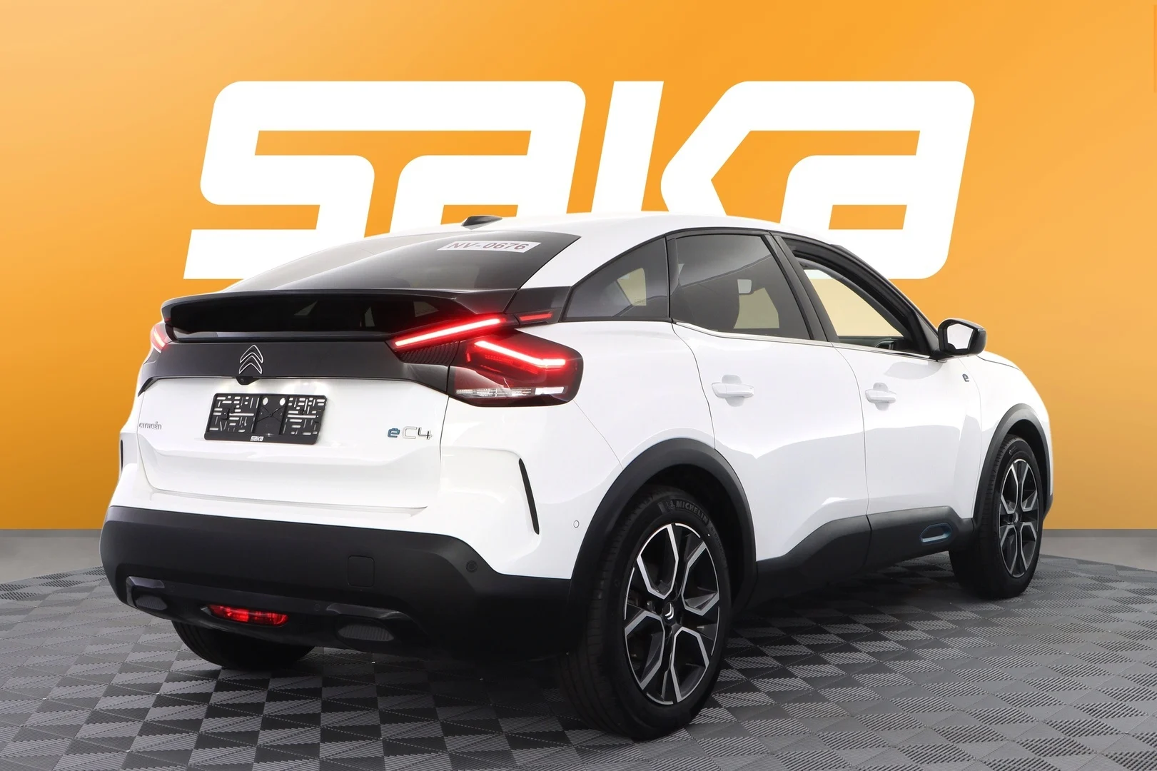 Car Image - 78w81KGSWoIUJGU5kh44XE