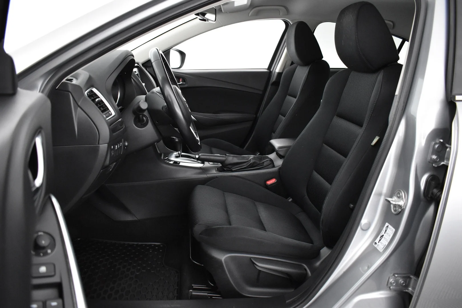 Car Image - 7jLjnRF8FNYhPa8hPbtxZ5