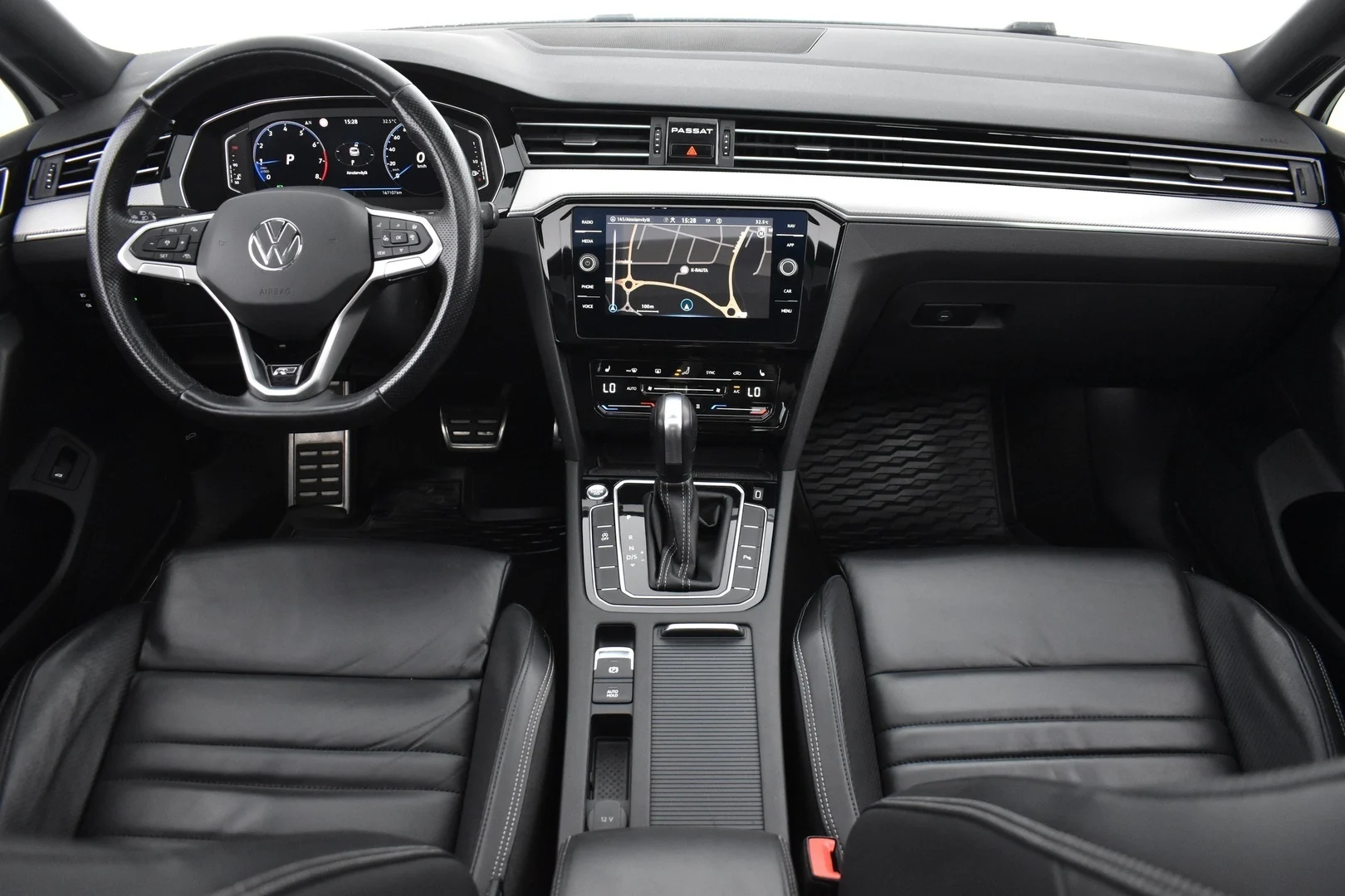 Car Image - 369VRJdeJZAlkSJy7P0O4N