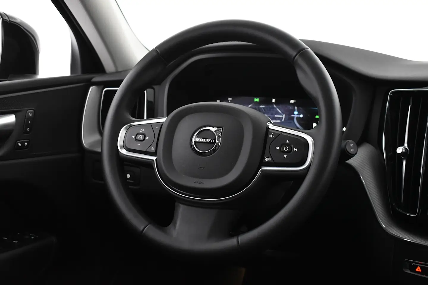 Car Image - UkDHRV7B0gWjFV2qsPc2e