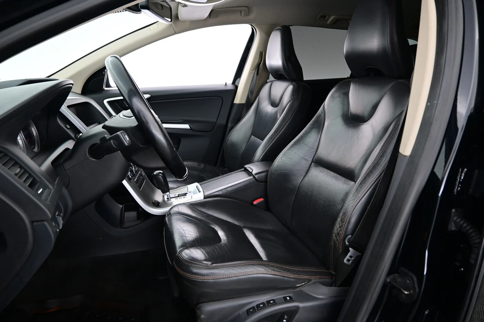 Car Image - 6MXRSp7n7U5u8aNdIeBEb2