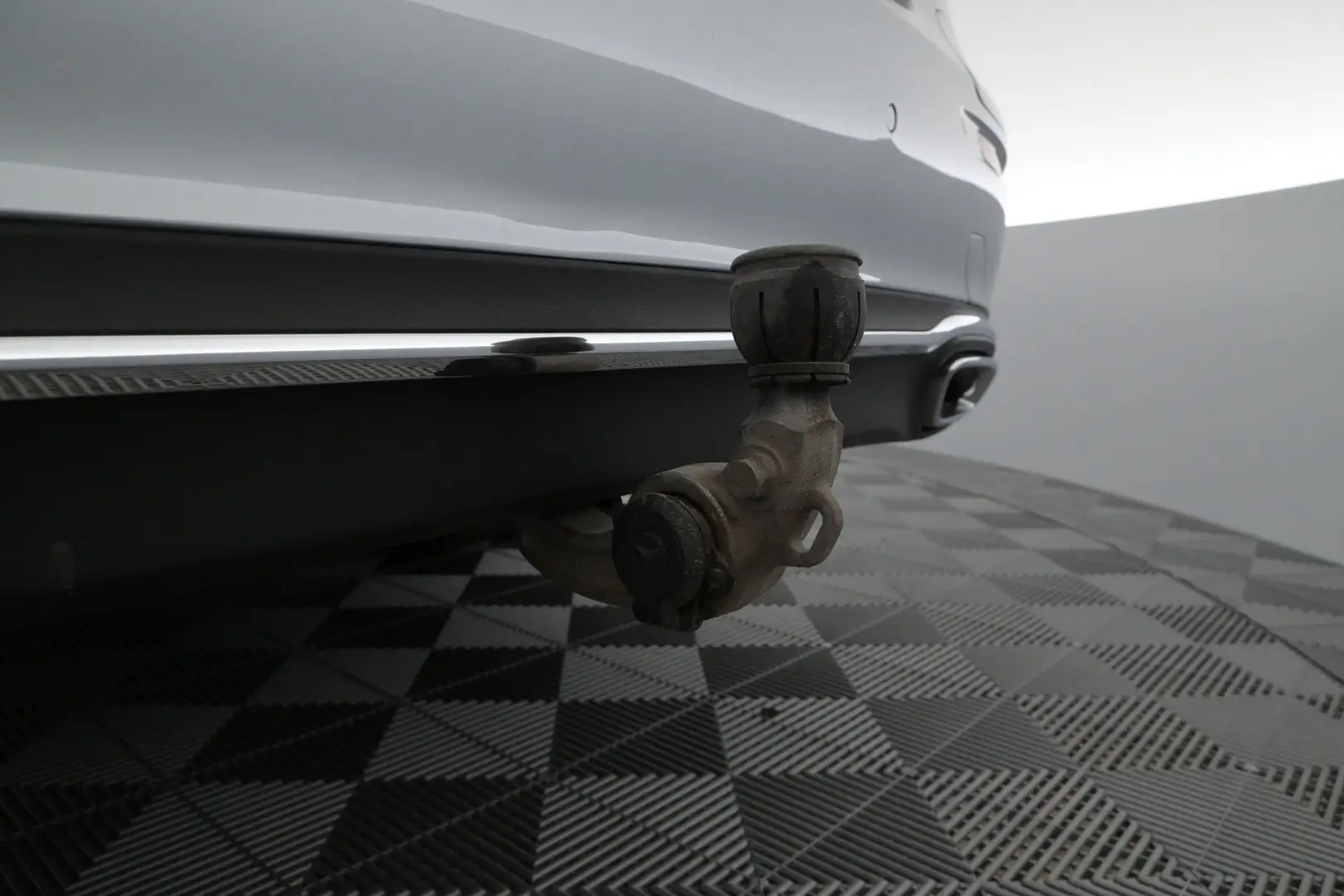 Car Image - 7t70eCS5KD9S2XgGO5uJfd