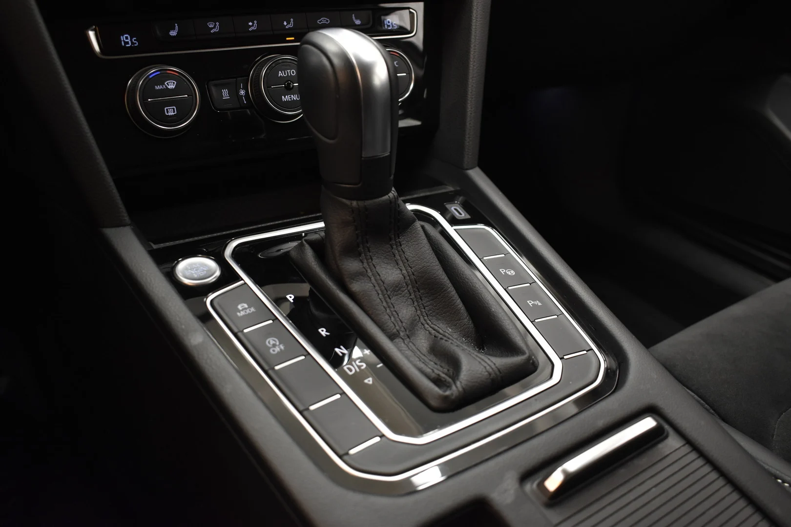Car Image - 4Rt1DUpGFxG4oEleBe2OEO