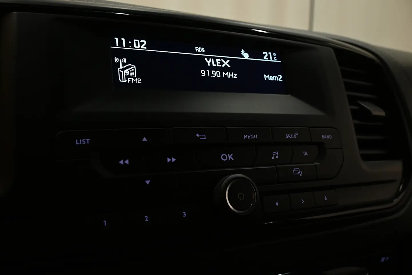 Car Image - 15NmQl2wyJOmXk7sPKSInK