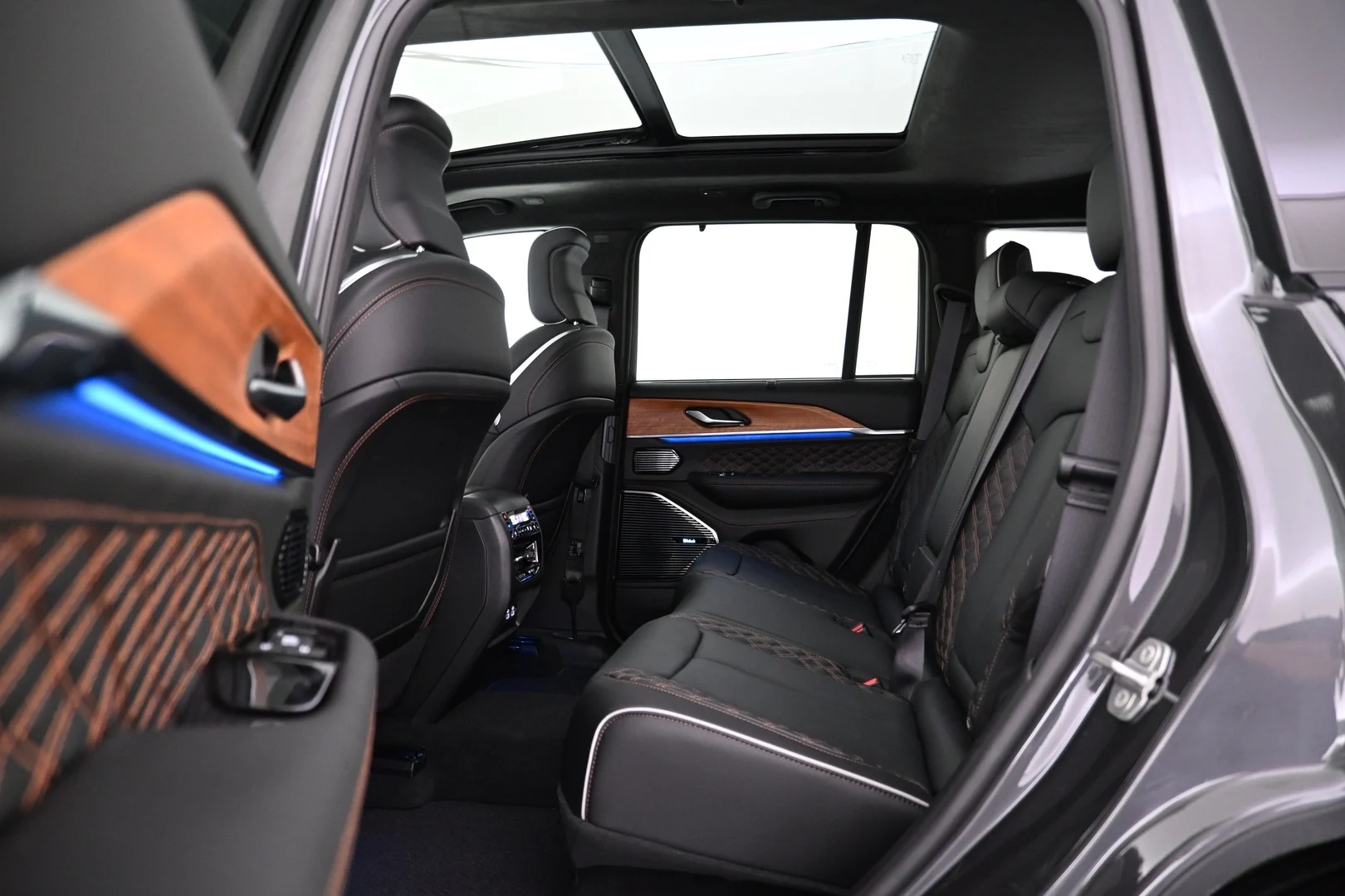 Car Image - 016ykspqa1qTKsn12hGjA2