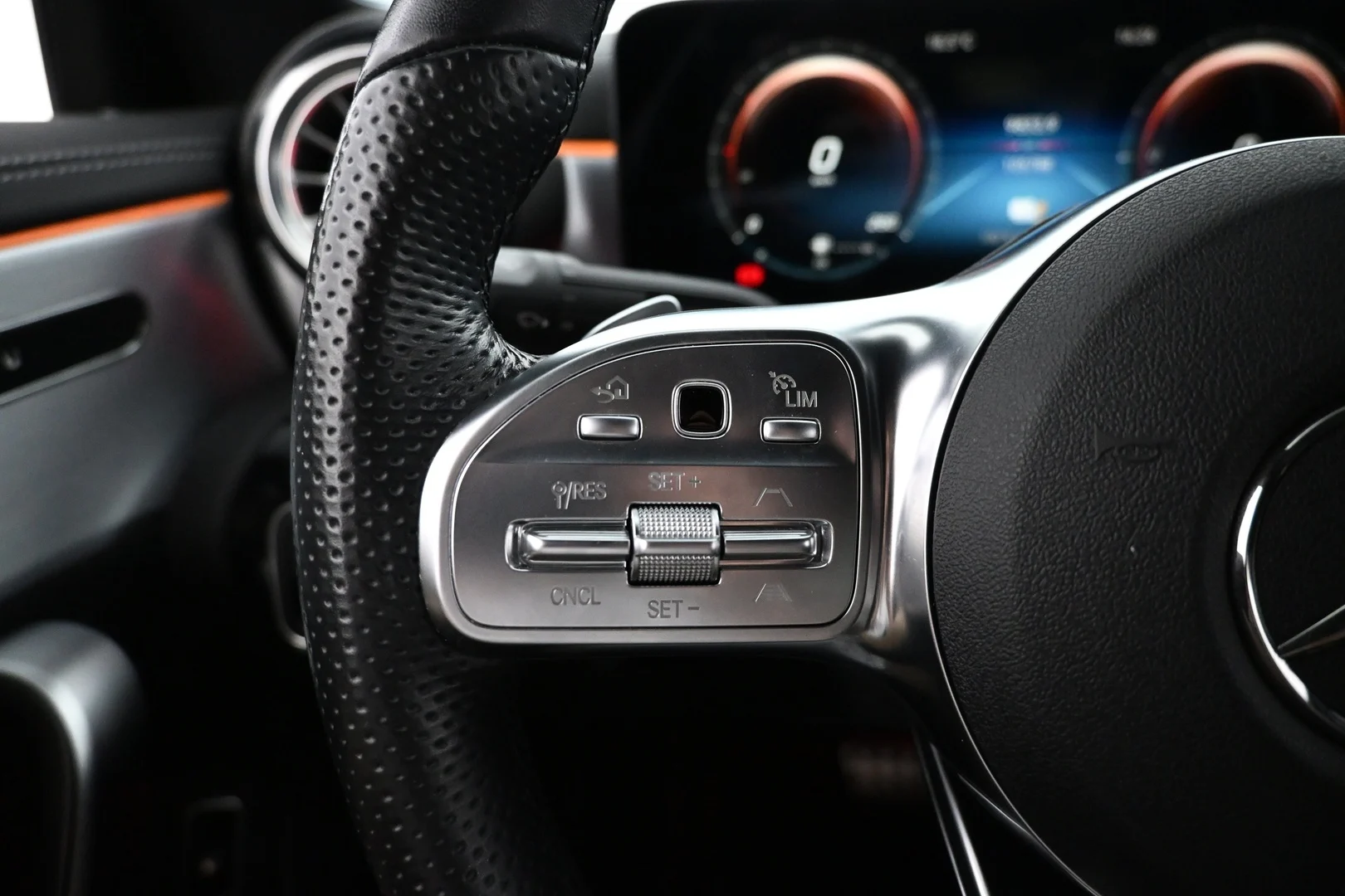 Car Image - 1Oz6n5lR8JCQiYrHl22U5Q