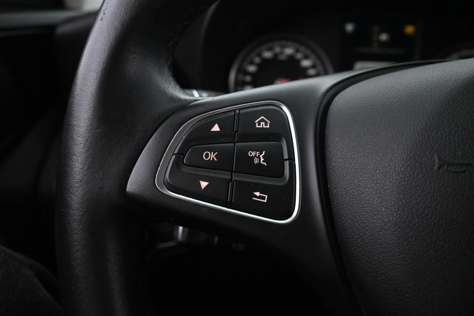Car Image - ogRHLvv1UQFW4B7LPhD67