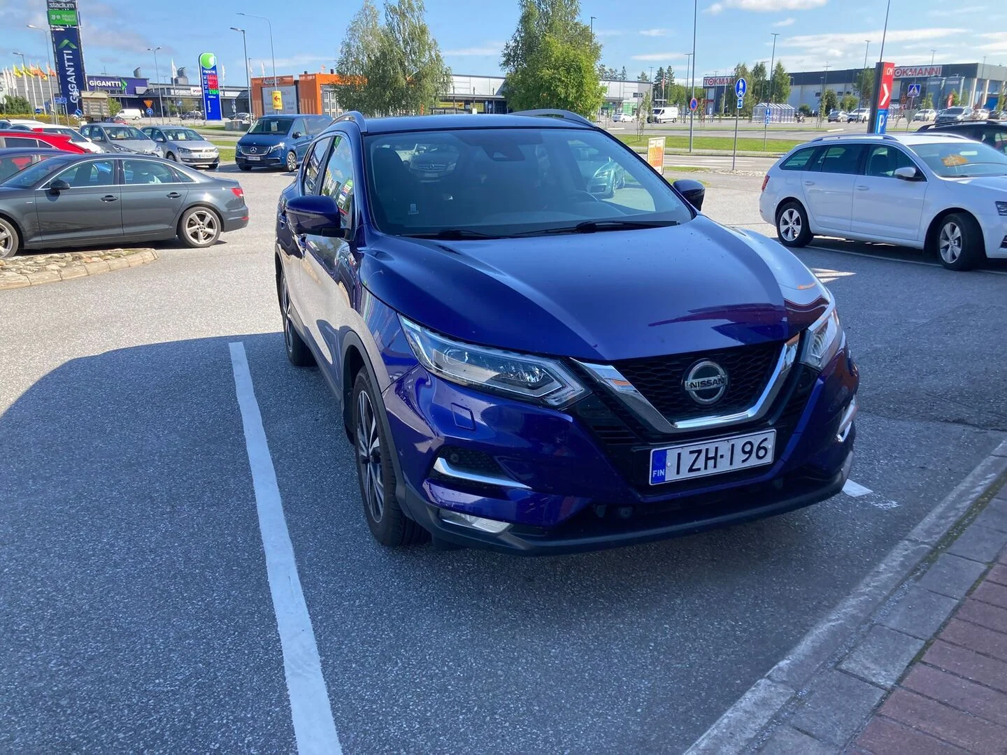 Car Image - 4IxGSNM9yo9yEAez7Ph5Jk