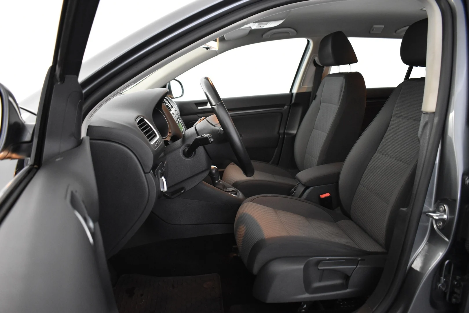 Car Image - 4Fu8yjpvt4b1nyIv2PZ3p7