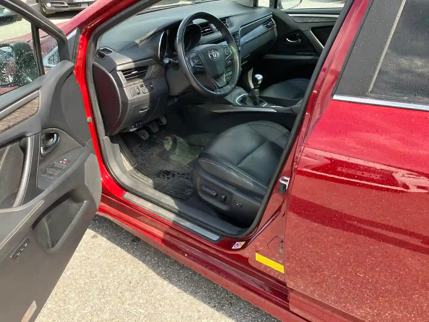 Car Image - 49uCYXjW8Qx4brmVILPROq