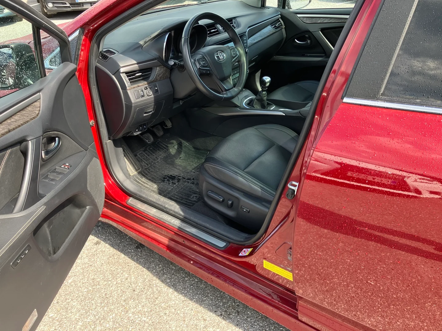 Car Image - 49uCYXjW8Qx4brmVILPROq